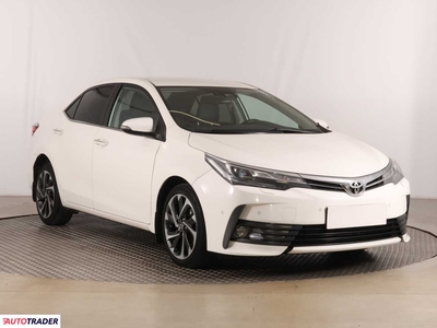 Toyota Corolla 1.4 88 KM 2016r. (Piaseczno)