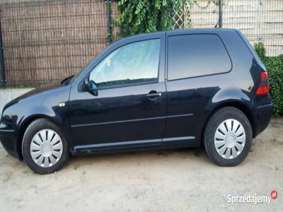 Golf 4 1.6 benzyna