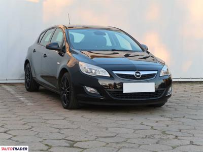 Opel Astra 1.6 113 KM 2010r. (Piaseczno)