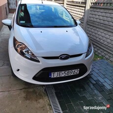 ford fiesta 1,2benzyna tylko 152000 km