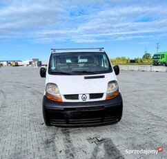 Renault Trafic 1.9 diesel (6 biegów) 2004r Niski Przebieg Stan bdb