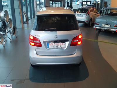 Mercedes B-klasa 1.8 diesel 109 KM 2013r. (Łaziska Górne)