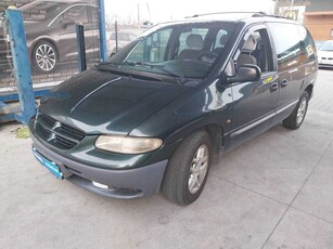 Chrysler Voyager 2000 2.5 TD 312546km Samochody Rodzinne