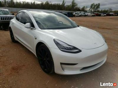 Tesla Model 3 Long Range, 2020, po gradobiciu