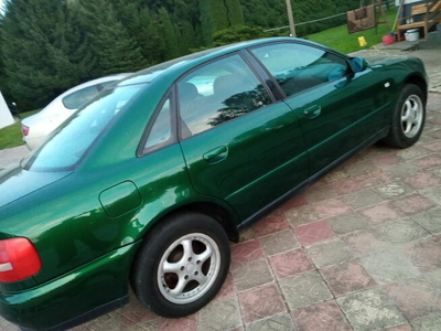 AUDI A 4 PO LIFCIE GREEEN 1,8