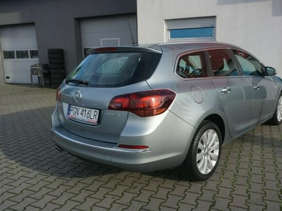 Opel Astra 78000km*Xenon*Klimatronic*1.4 TURBO**140KM*zarejestrowana w Polsce,