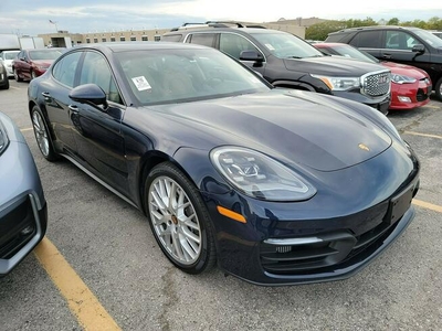 Panamera 4