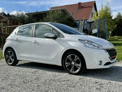 Peugeot 208 1.2 Benz. 82KM *LIFT 2015* z Niemiec! Biała perła, serwisowany w ASO!