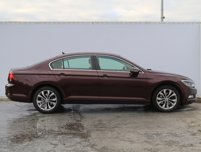 Volkswagen Passat 2015 1.8 TSI 182867km 132kW