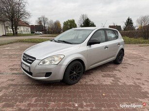 Kia Ceed 1.6 crdi w dobrym stanie