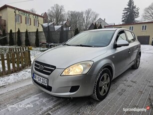 Kia Ceed 7999 zł OK