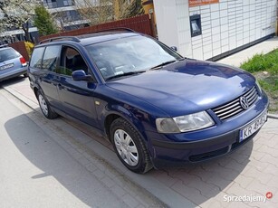 VOLKSWAGEN PASSAT KOMBI 1,9 TDI