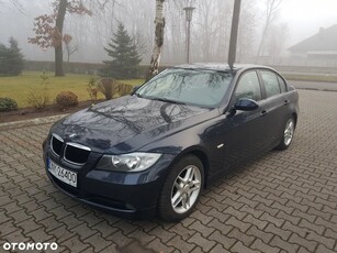 BMW Seria 3 320i