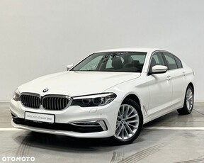 BMW Seria 5 520d xDrive Luxury Line