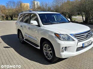 Lexus LX 570 Omotenashi