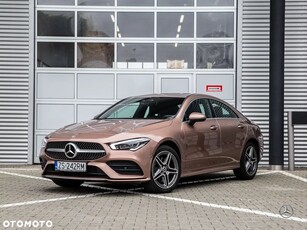 Mercedes-Benz CLA 250 E AMG Line 8G-DCT