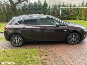 Opel Astra IV 1.4 T Cosmo EU6