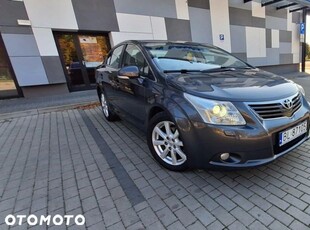 Toyota Avensis 2.0 D-4D Luna