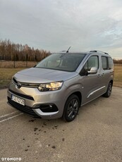 Toyota Proace City Verso 1.2 D-4T Family