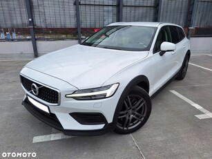 Volvo V60 Cross Country Pro D4 AWD