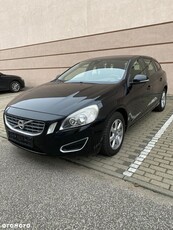 Volvo V60 D2