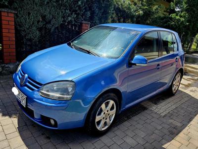 Używane Volkswagen Golf - 10 900 PLN, 215 121 km, 2004