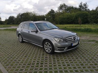 Używane Mercedes-Benz Klasa C - 46 300 PLN, 150 000 km, 2011