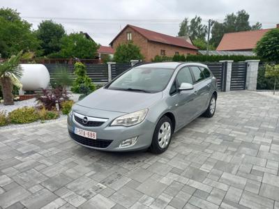 Używane Opel Astra - 19 700 PLN, 222 000 km, 2011