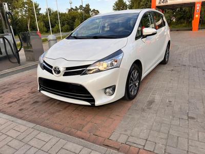 Używane Toyota Verso - 36 700 PLN, 217 300 km, 2014