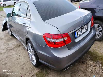 Używane Mercedes-Benz Klasa E - 29 500 PLN, 228 000 km, 2010