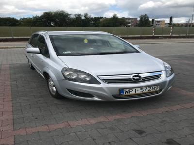 Używane Opel Zafira - 12 000 PLN, 305 258 km, 2012