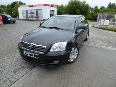 Używane Toyota Avensis - 11 900 PLN, 455 000 km, 2004