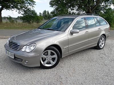 Używane Mercedes-Benz Klasa C - 19 800 PLN, 228 700 km, 2006