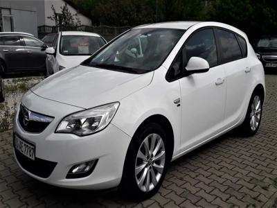 Używane Opel Astra - 27 000 PLN, 140 000 km, 2012