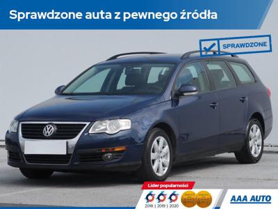 Używane Volkswagen Passat - 20 000 PLN, 386 104 km, 2010