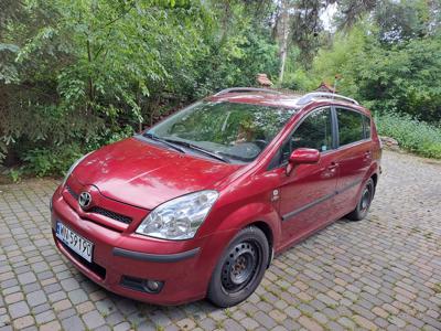 Używane Toyota Corolla Verso - 10 000 PLN, 200 000 km, 2005