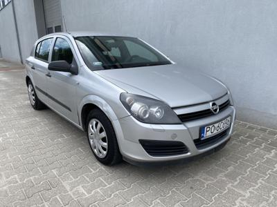 Używane Opel Astra - 6 000 PLN, 282 425 km, 2004
