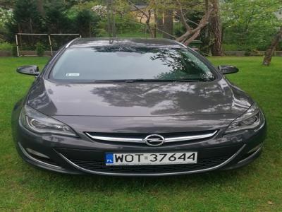 Używane Opel Astra - 31 500 PLN, 161 000 km, 2014