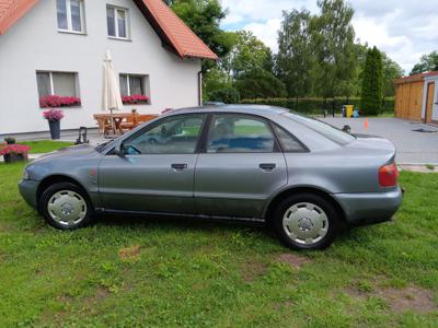 Używane Audi A4 - 3 000 PLN, 450 000 km, 1995