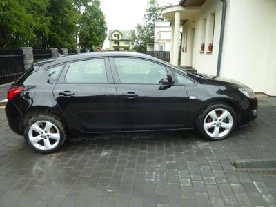 Używane Opel Astra - 23 900 PLN, 109 000 km, 2010