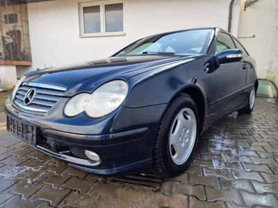 Używane Mercedes-Benz Klasa C - 9 900 PLN, 215 000 km, 2001