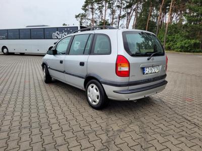 Używane Opel Zafira - 5 000 PLN, 165 500 km, 1999