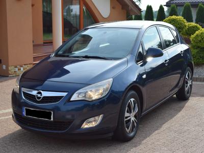 Używane Opel Astra - 20 500 PLN, 250 000 km, 2013