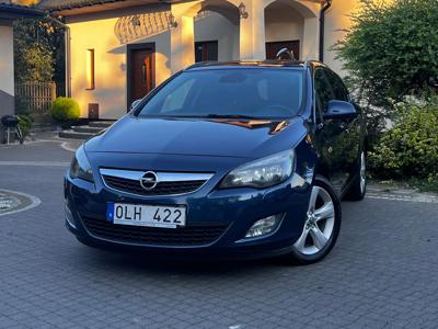 Używane Opel Astra - 26 900 PLN, 204 000 km, 2011