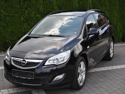 Używane Opel Astra - 21 900 PLN, 209 553 km, 2011