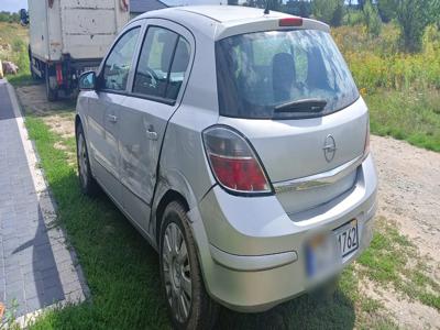 Używane Opel Astra - 6 900 PLN, 156 100 km, 2007