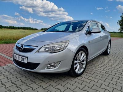 Używane Opel Astra - 25 750 PLN, 225 200 km, 2010