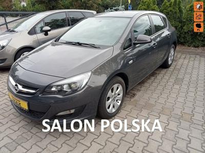 Używane Opel Astra - 39 900 PLN, 111 370 km, 2015