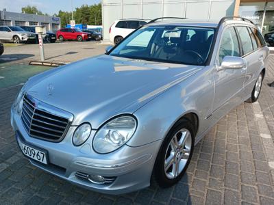 Używane Mercedes-Benz Klasa E - 22 900 PLN, 220 650 km, 2006