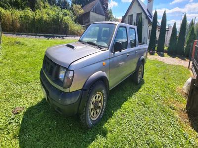 Używane Nissan Pickup - 14 000 PLN, 250 000 km, 2001